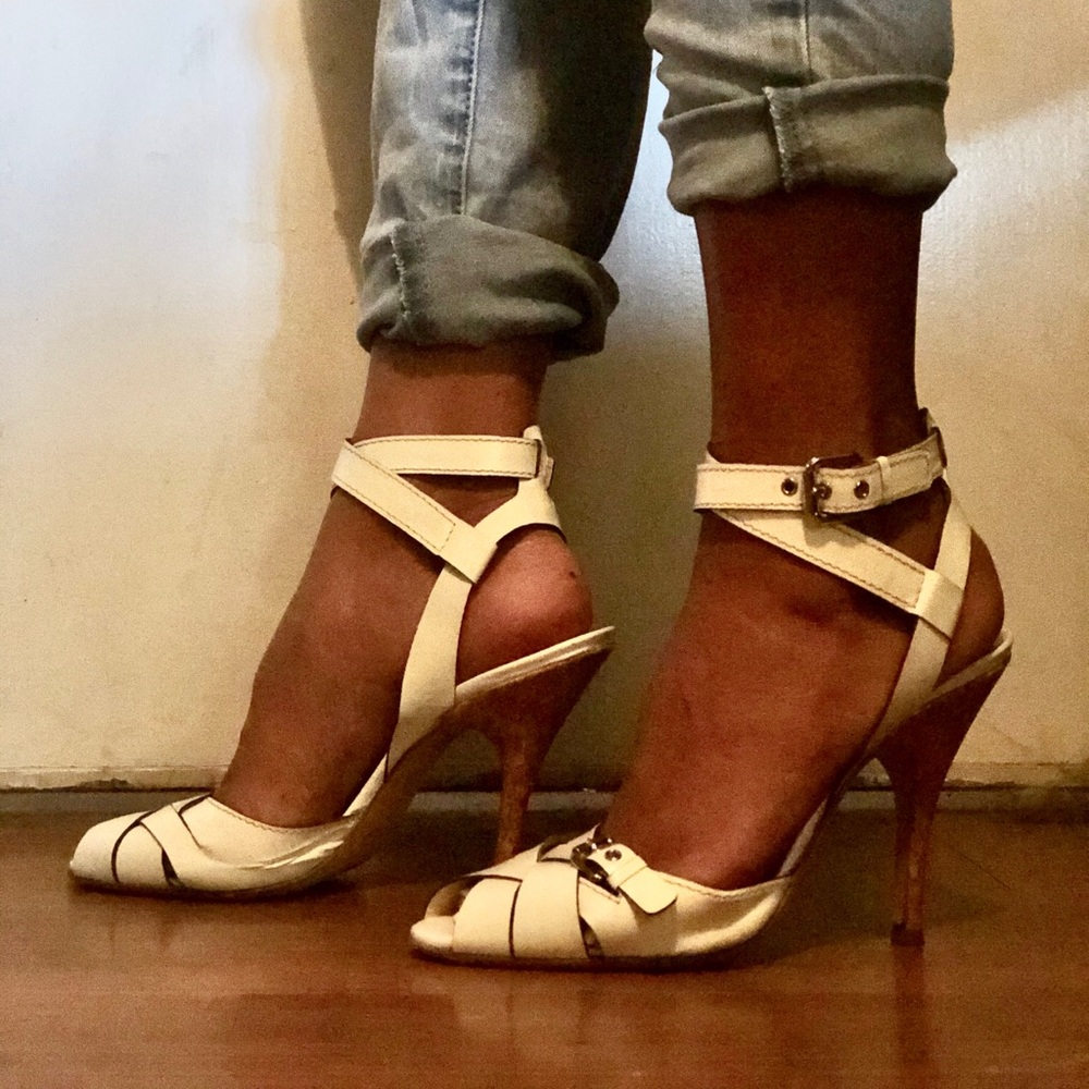 Dolce  & gabbana Saffiano Vernicato Euro 38.5 but run small fits like US 7.5